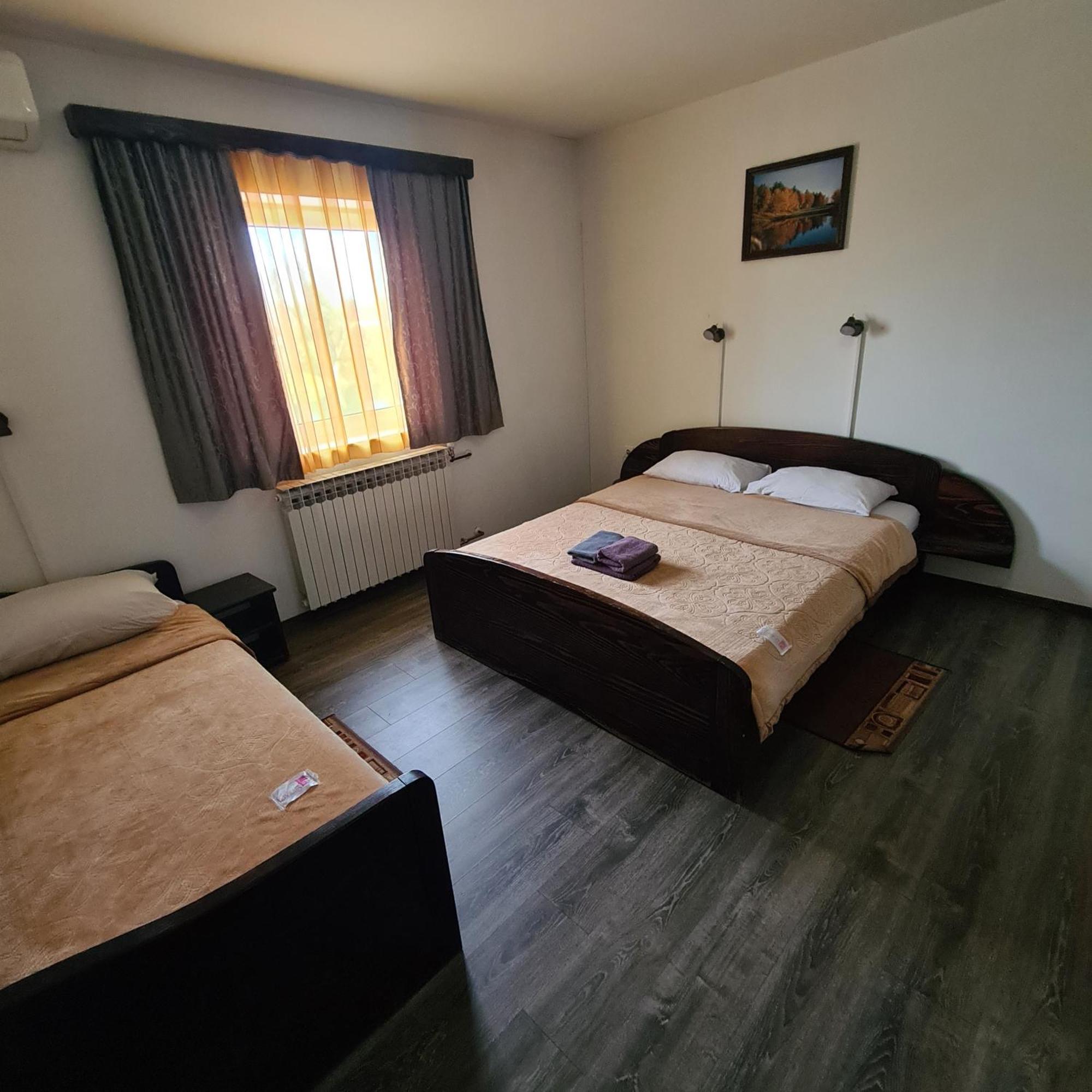 Guesthouse Kod Mosta Karlovac Bagian luar foto